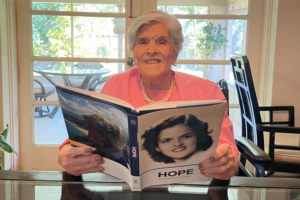 LifeBook author Esperanza Alvarez with her private autobiography.