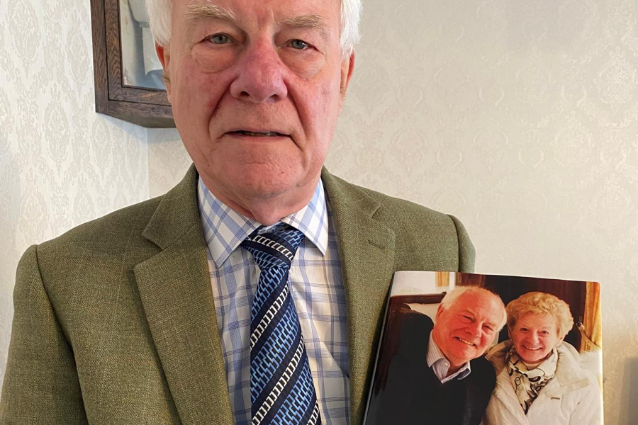 LifeBook author Nigel Chapman with his private autobiography.